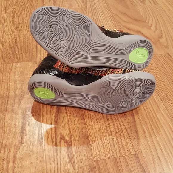 SOLD-deadstock Kobe IX Elite Masterpieces - Picture 3 of 8